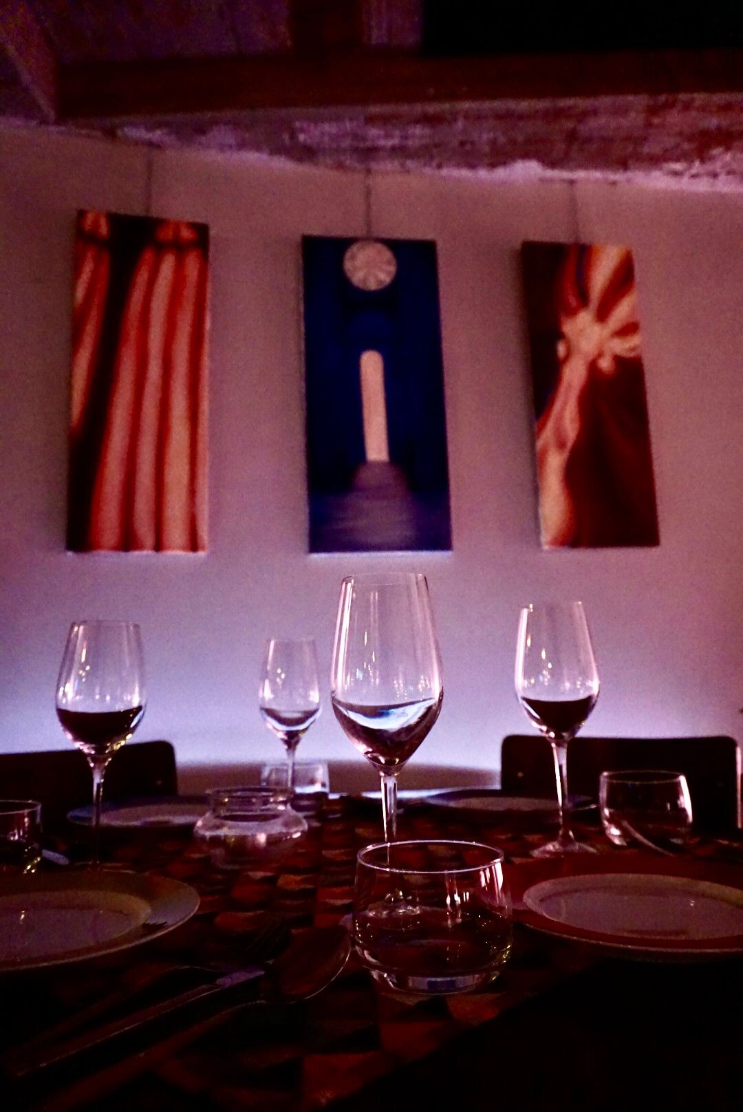 De kelder bij Buhne - Trapke af, oekske om: gekkenuis!